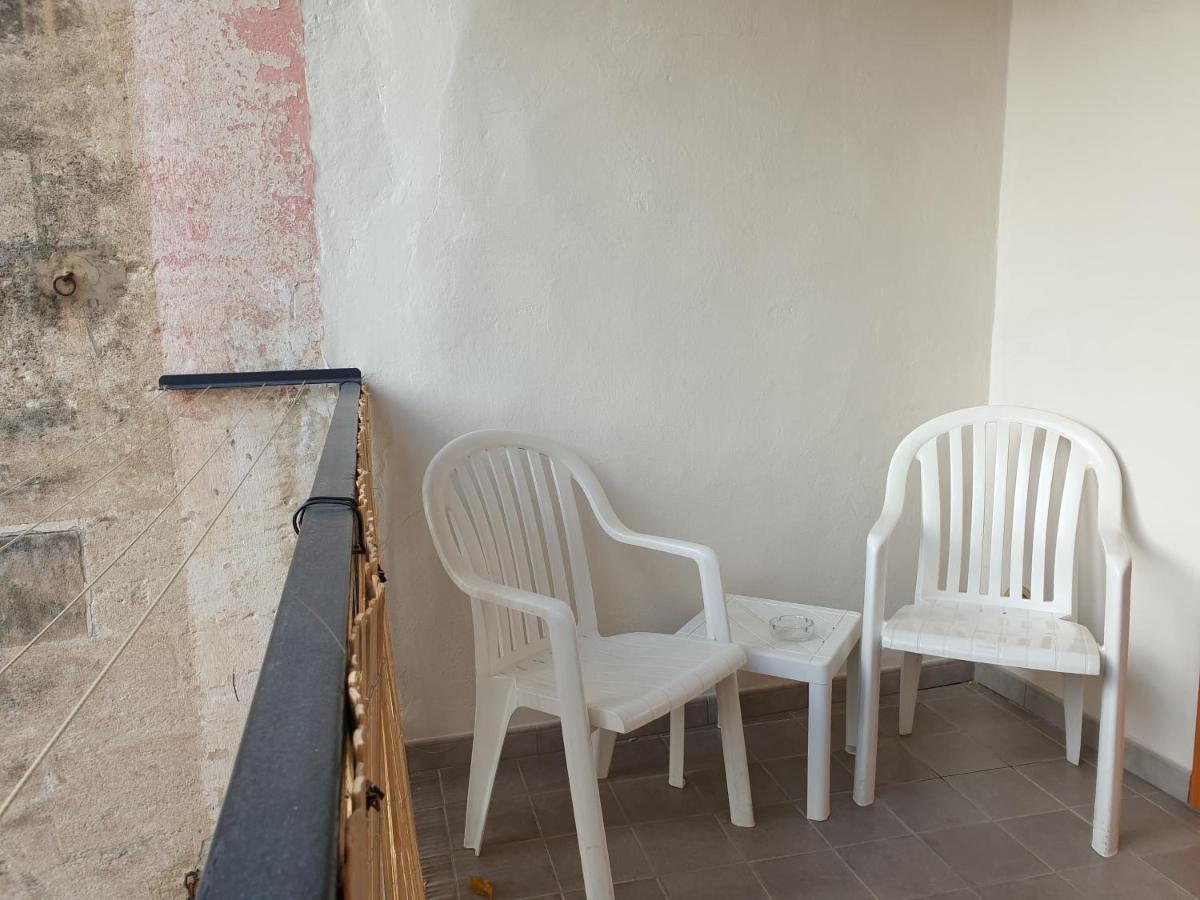 Le Logis De La Tour Apartment Avignon Exterior photo